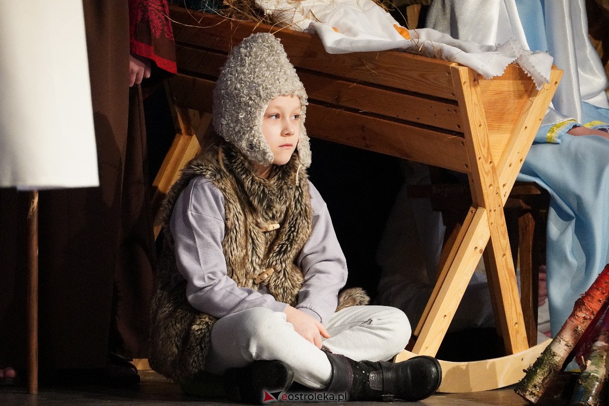 Orszak Trzech Króli w Myszyńcu [06.01.2024] - zdjęcie #123 - eOstroleka.pl