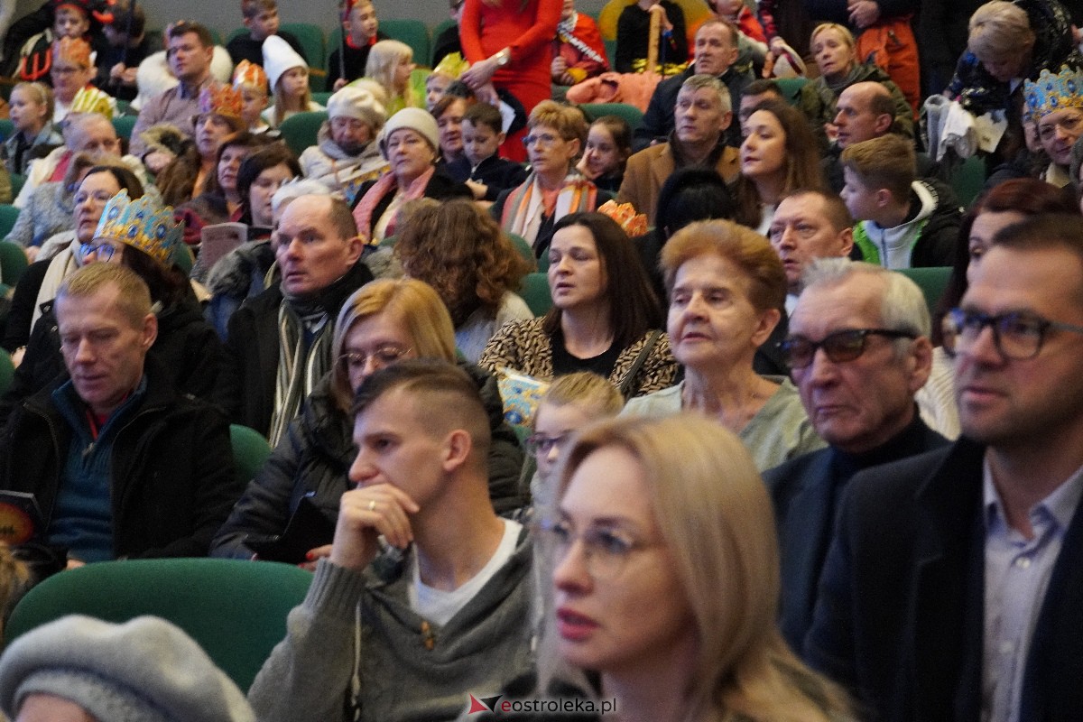 Orszak Trzech Króli w Myszyńcu [06.01.2024] - zdjęcie #107 - eOstroleka.pl