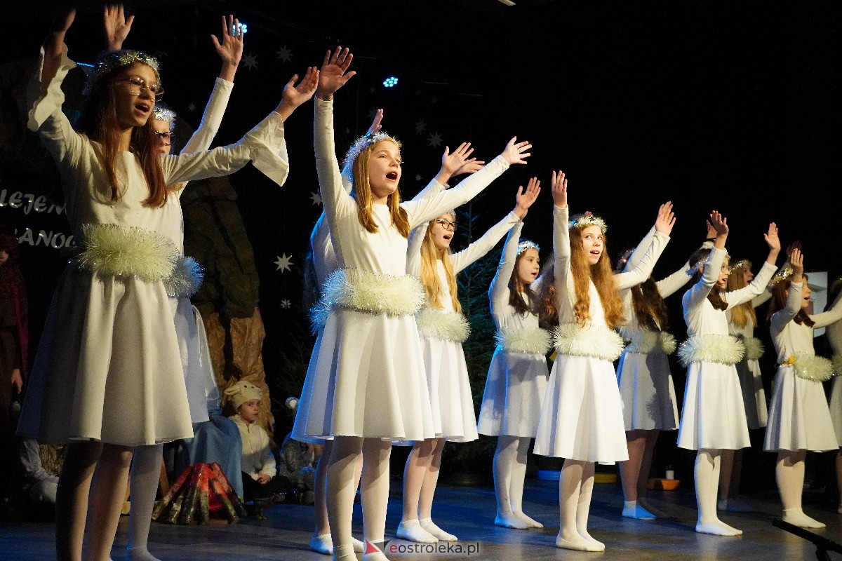 Orszak Trzech Króli w Myszyńcu [06.01.2024] - zdjęcie #61 - eOstroleka.pl