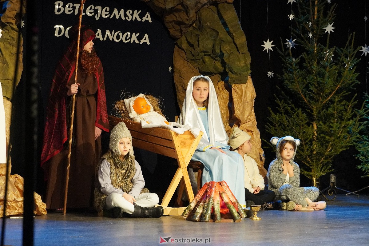 Orszak Trzech Króli w Myszyńcu [06.01.2024] - zdjęcie #51 - eOstroleka.pl