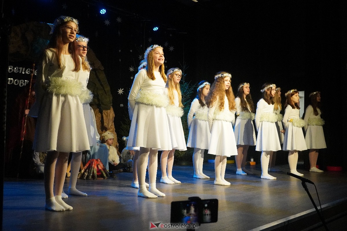 Orszak Trzech Króli w Myszyńcu [06.01.2024] - zdjęcie #49 - eOstroleka.pl