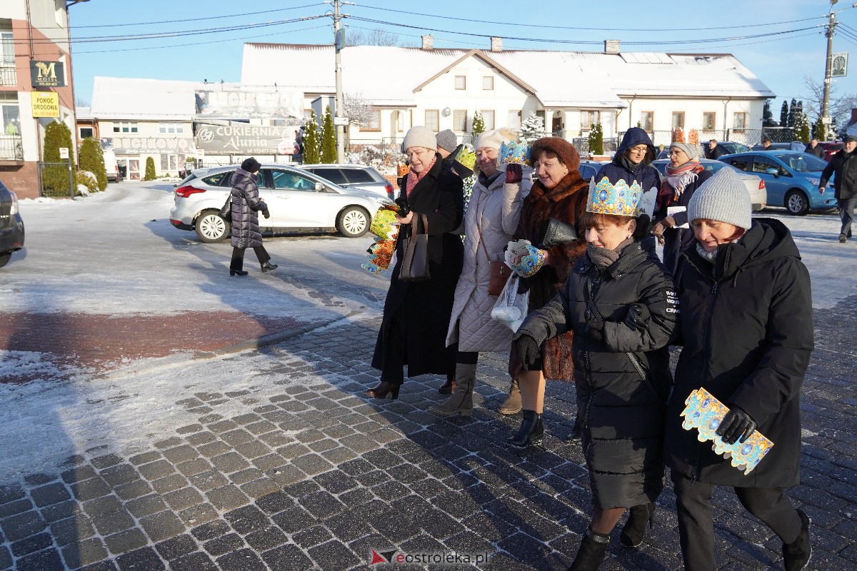 Orszak Trzech Króli w Myszyńcu [06.01.2024] - zdjęcie #37 - eOstroleka.pl