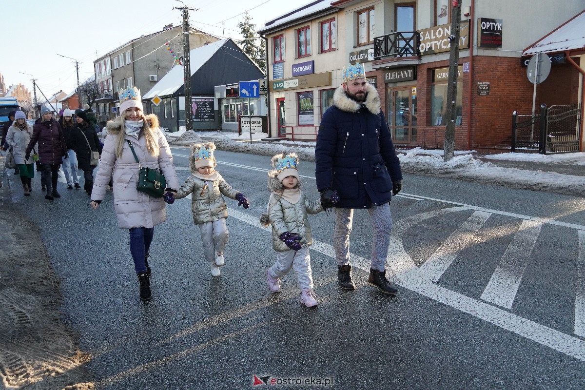 Orszak Trzech Króli w Myszyńcu [06.01.2024] - zdjęcie #35 - eOstroleka.pl