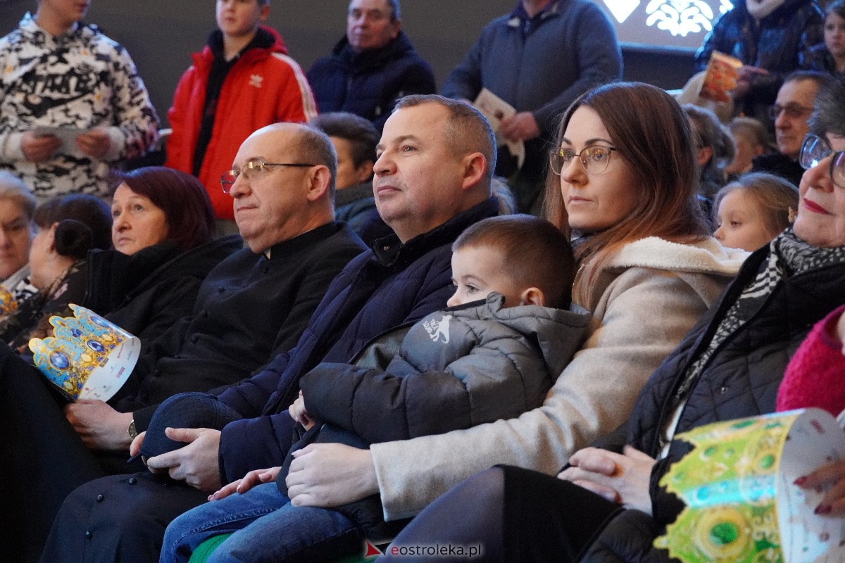Orszak Trzech Króli w Myszyńcu [06.01.2024] - zdjęcie #31 - eOstroleka.pl