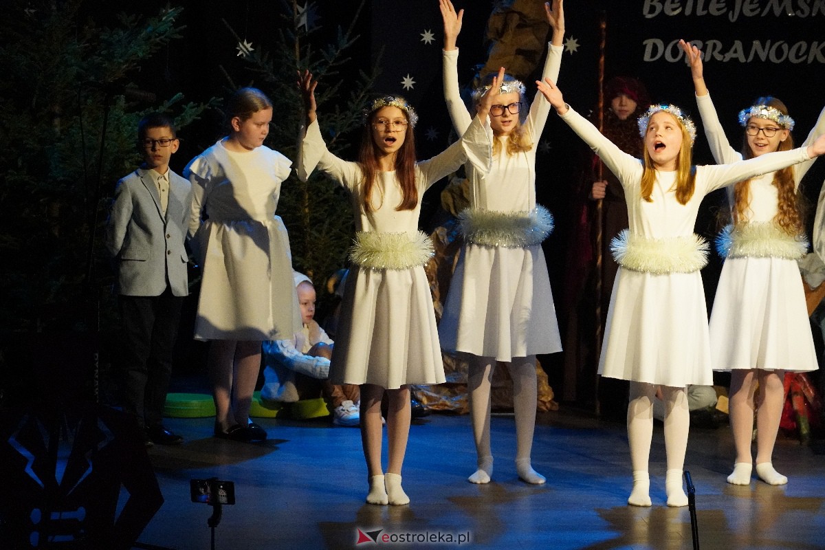 Orszak Trzech Króli w Myszyńcu [06.01.2024] - zdjęcie #29 - eOstroleka.pl