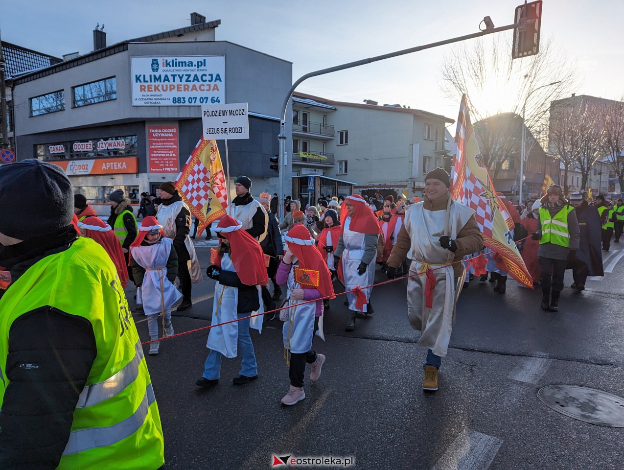 Orszak Trzech Króli 2024 w Ostrołęce [06.01.2024] - zdjęcie #100 - eOstroleka.pl