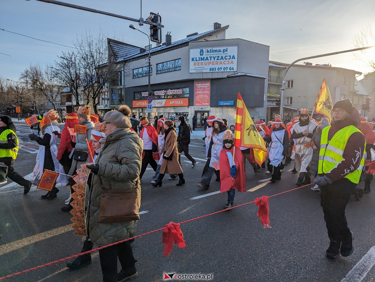 Orszak Trzech Króli 2024 w Ostrołęce [06.01.2024] - zdjęcie #98 - eOstroleka.pl