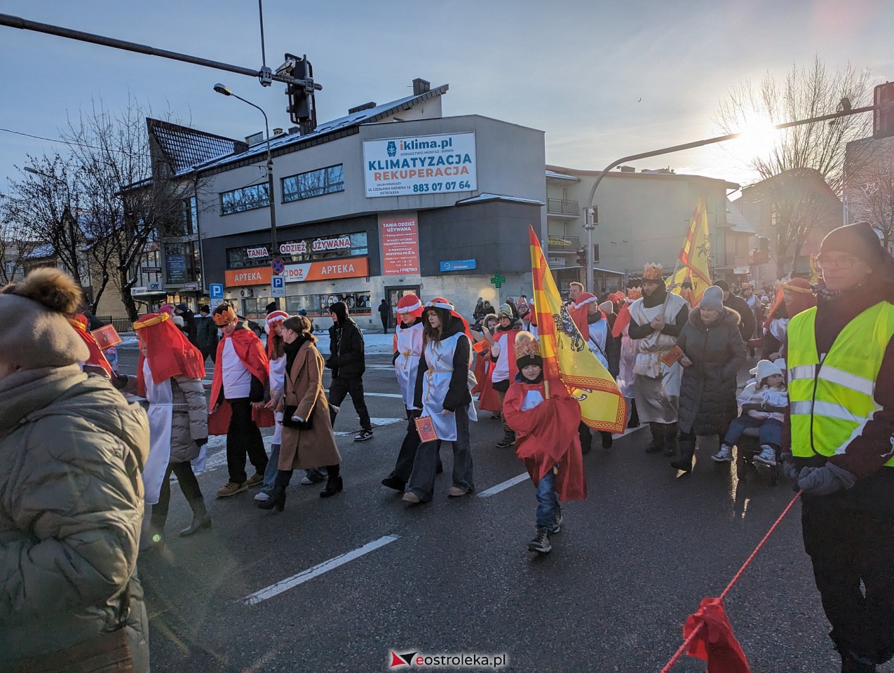 Orszak Trzech Króli 2024 w Ostrołęce [06.01.2024] - zdjęcie #97 - eOstroleka.pl