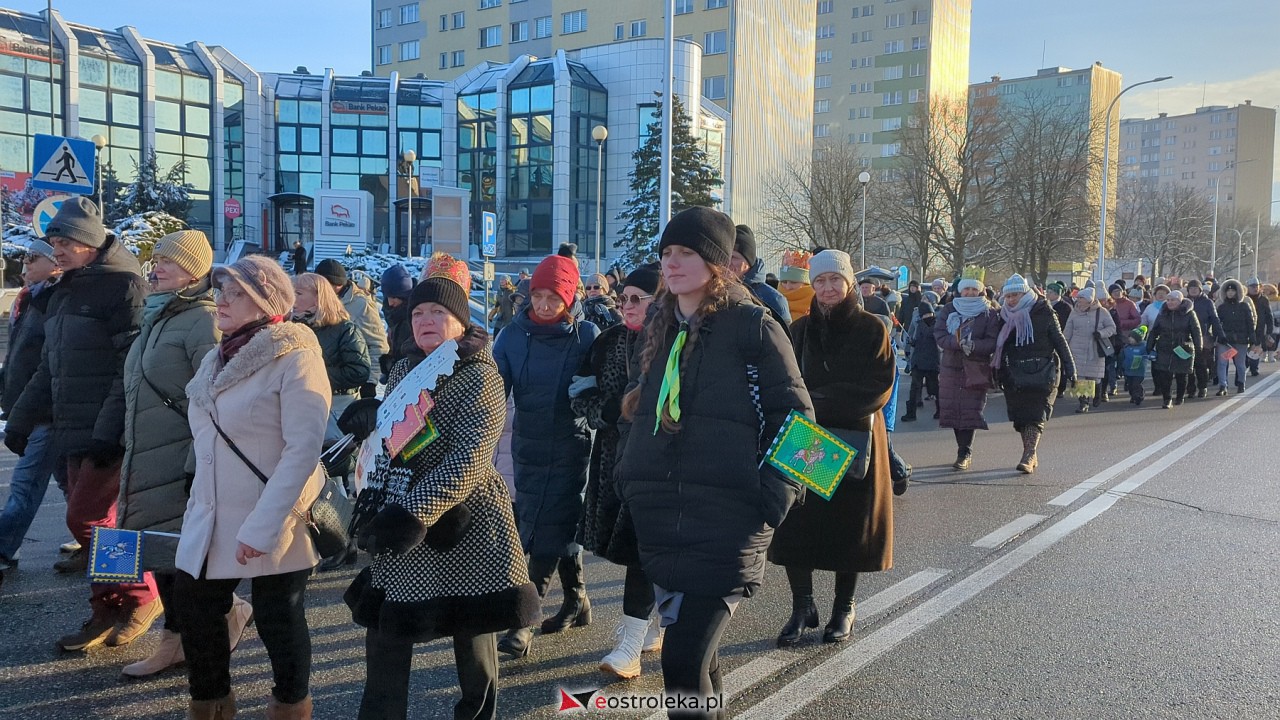 Orszak Trzech Króli 2024 w Ostrołęce [06.01.2024] - zdjęcie #71 - eOstroleka.pl