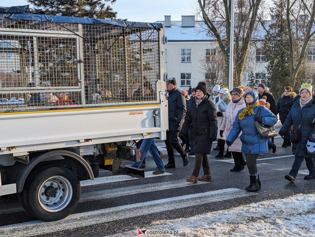 Orszak Trzech Króli 2024 w Ostrołęce [06.01.2024] - zdjęcie #56 - eOstroleka.pl
