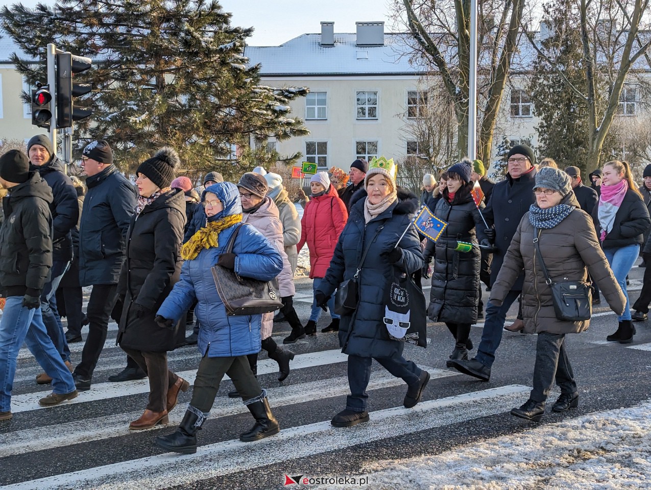 Orszak Trzech Króli 2024 w Ostrołęce [06.01.2024] - zdjęcie #54 - eOstroleka.pl
