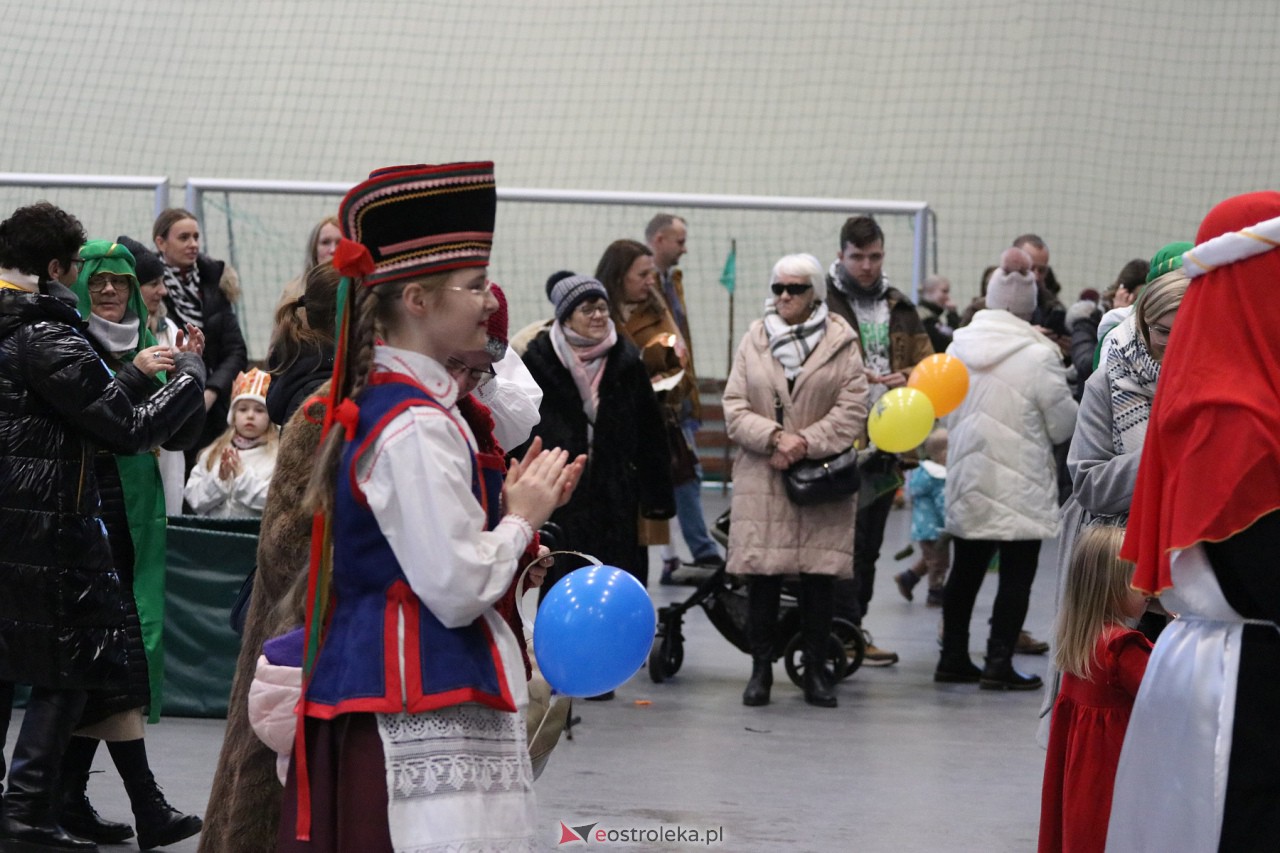 Polonez na finał Orszaku Trzech Króli 2024 [06.01.2024] - zdjęcie #21 - eOstroleka.pl