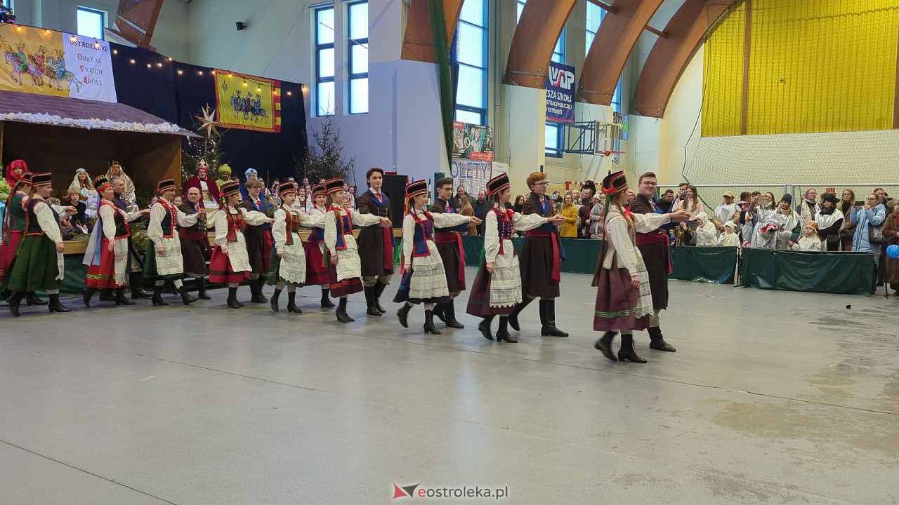 Polonez na finał Orszaku Trzech Króli 2024 [06.01.2024] - zdjęcie #19 - eOstroleka.pl