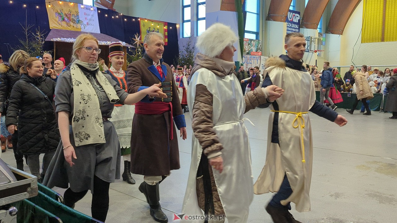Polonez na finał Orszaku Trzech Króli 2024 [06.01.2024] - zdjęcie #12 - eOstroleka.pl