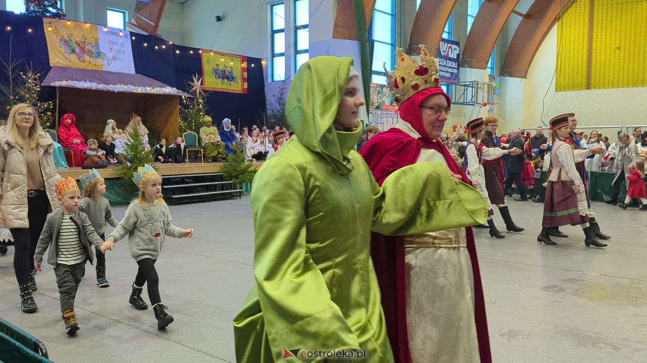 Polonez na finał Orszaku Trzech Króli 2024 [06.01.2024] - zdjęcie #7 - eOstroleka.pl