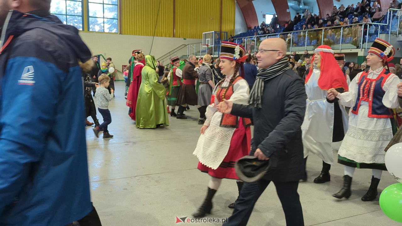 Polonez na finał Orszaku Trzech Króli 2024 [06.01.2024] - zdjęcie #3 - eOstroleka.pl