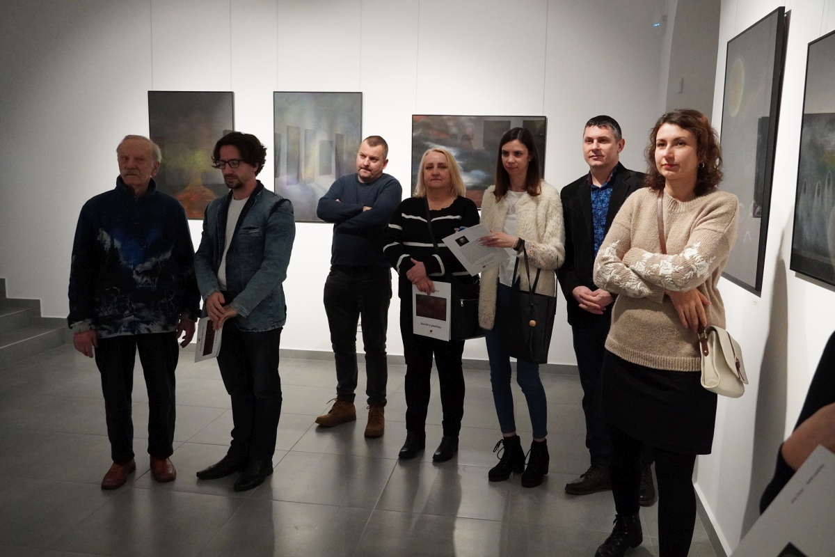 Wernisaż wystawy malarstwa Jerzego Chodora [11.01.2024] - zdjęcie #20 - eOstroleka.pl