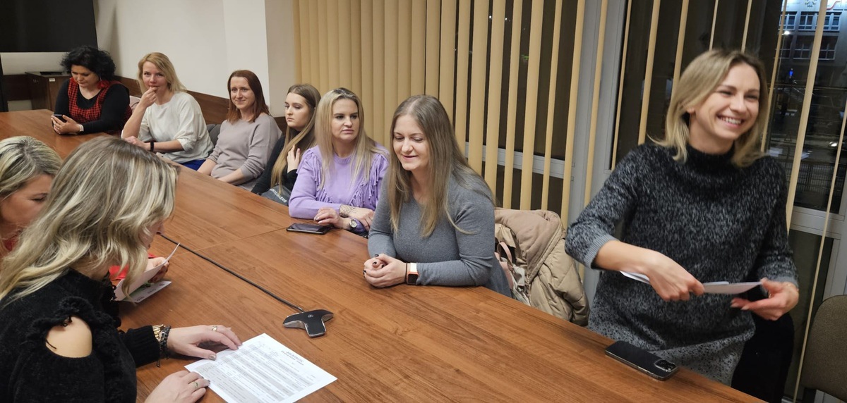 Bądź Bezpieczna: rusza kolejna edycja kursu samoobrony dla kobiet [12.01.2024] - zdjęcie #1 - eOstroleka.pl