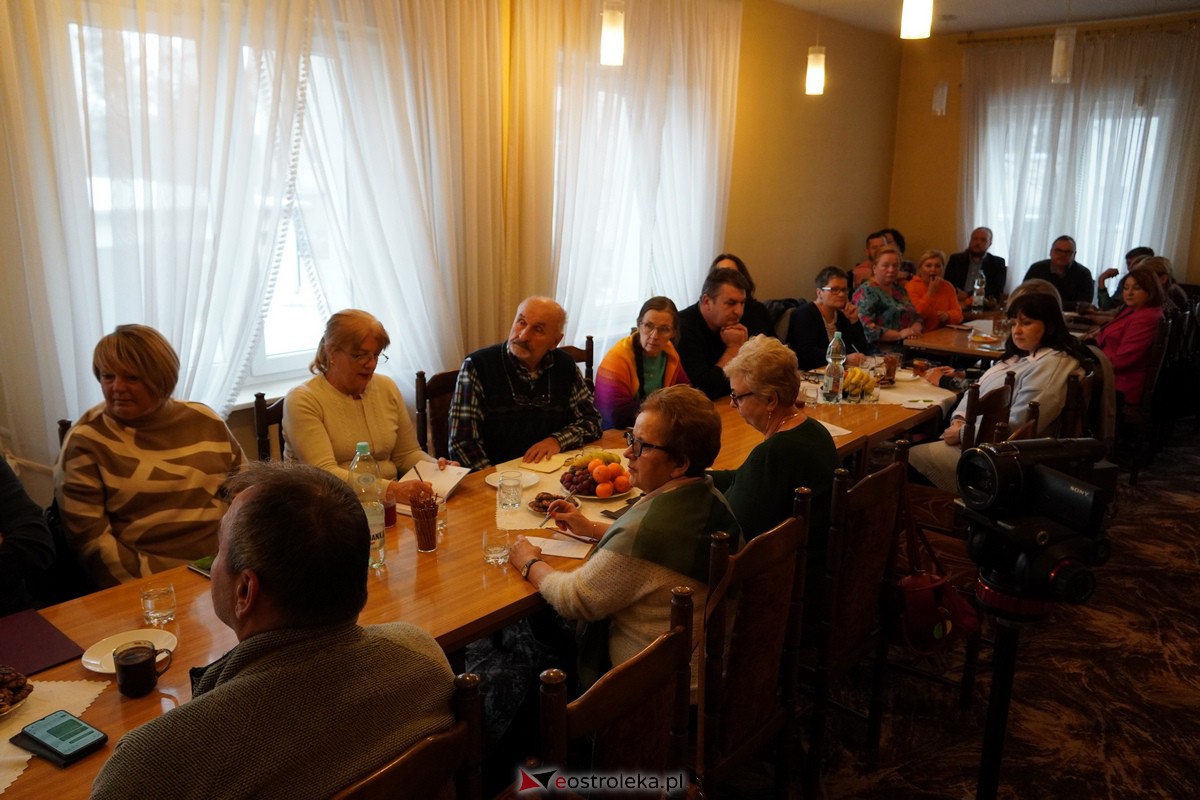 Spotkanie z sekretarz stanu MEN Pauliną Piechną-Więckiewicz w ZNP w Ostrołęce [12.01.2024] - zdjęcie #2 - eOstroleka.pl