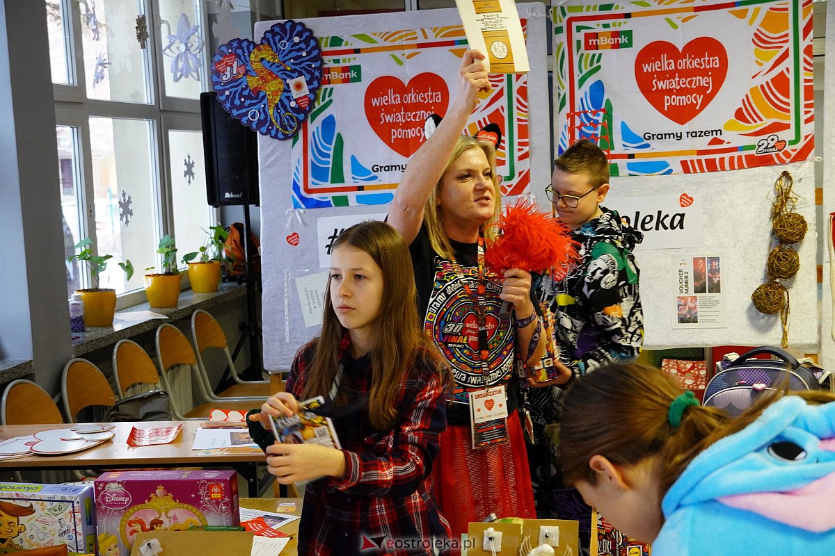 Mały finał WOŚP w SP nr 5 [12.01.2024] - zdjęcie #61 - eOstroleka.pl