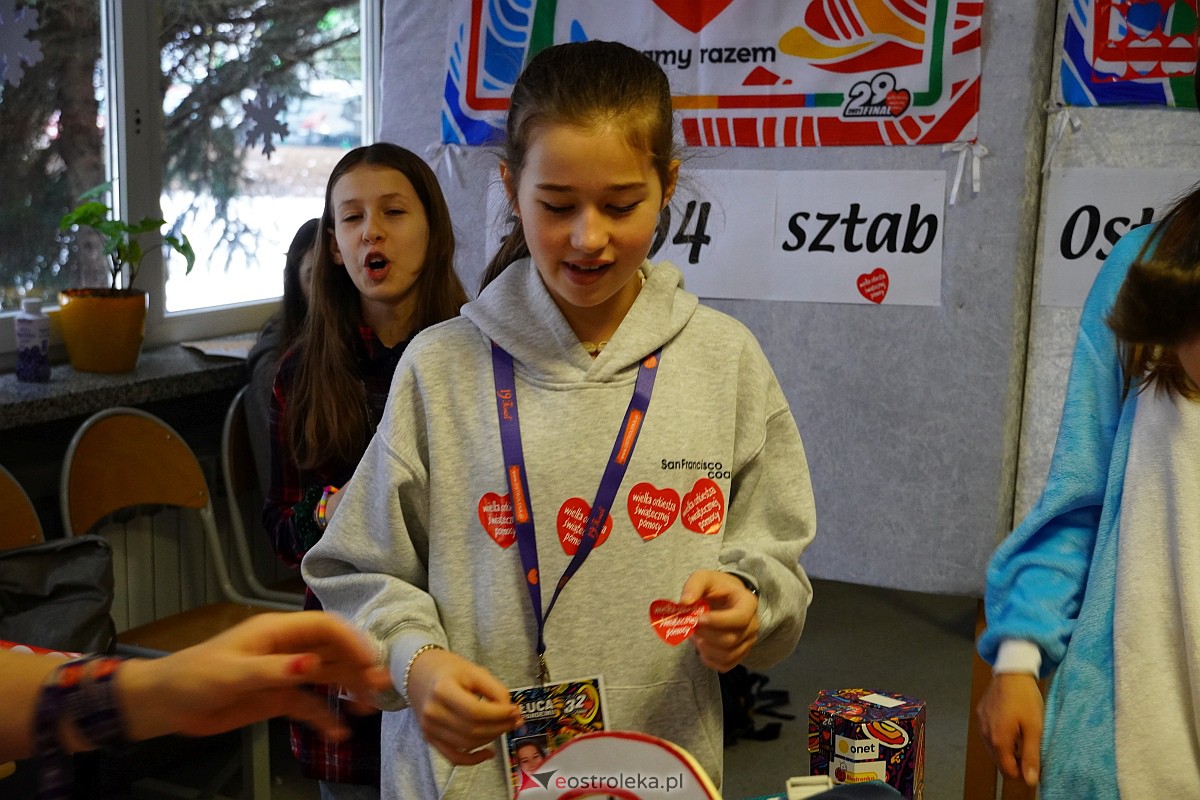 Mały finał WOŚP w SP nr 5 [12.01.2024] - zdjęcie #48 - eOstroleka.pl