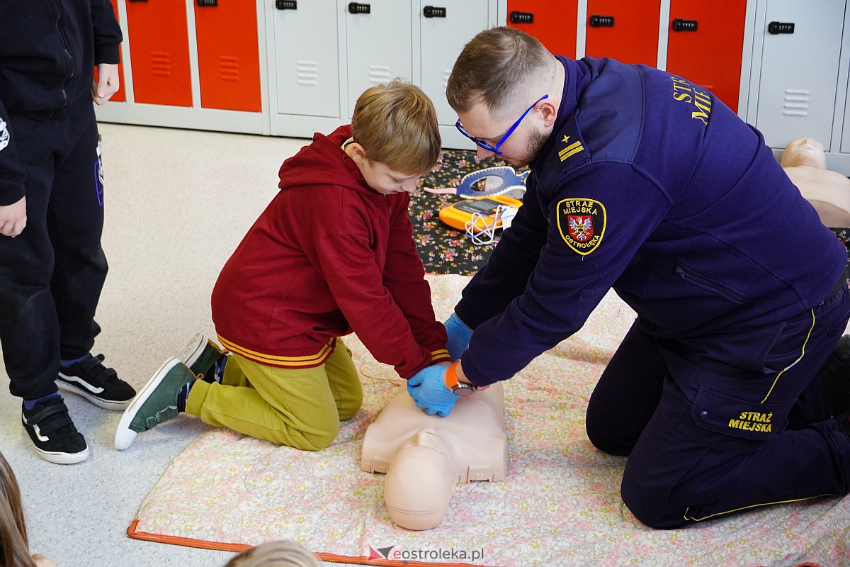 Mały finał WOŚP w SP nr 5 [12.01.2024] - zdjęcie #42 - eOstroleka.pl