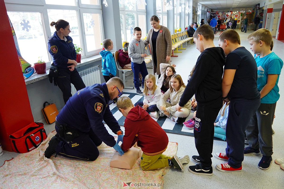 Mały finał WOŚP w SP nr 5 [12.01.2024] - zdjęcie #41 - eOstroleka.pl