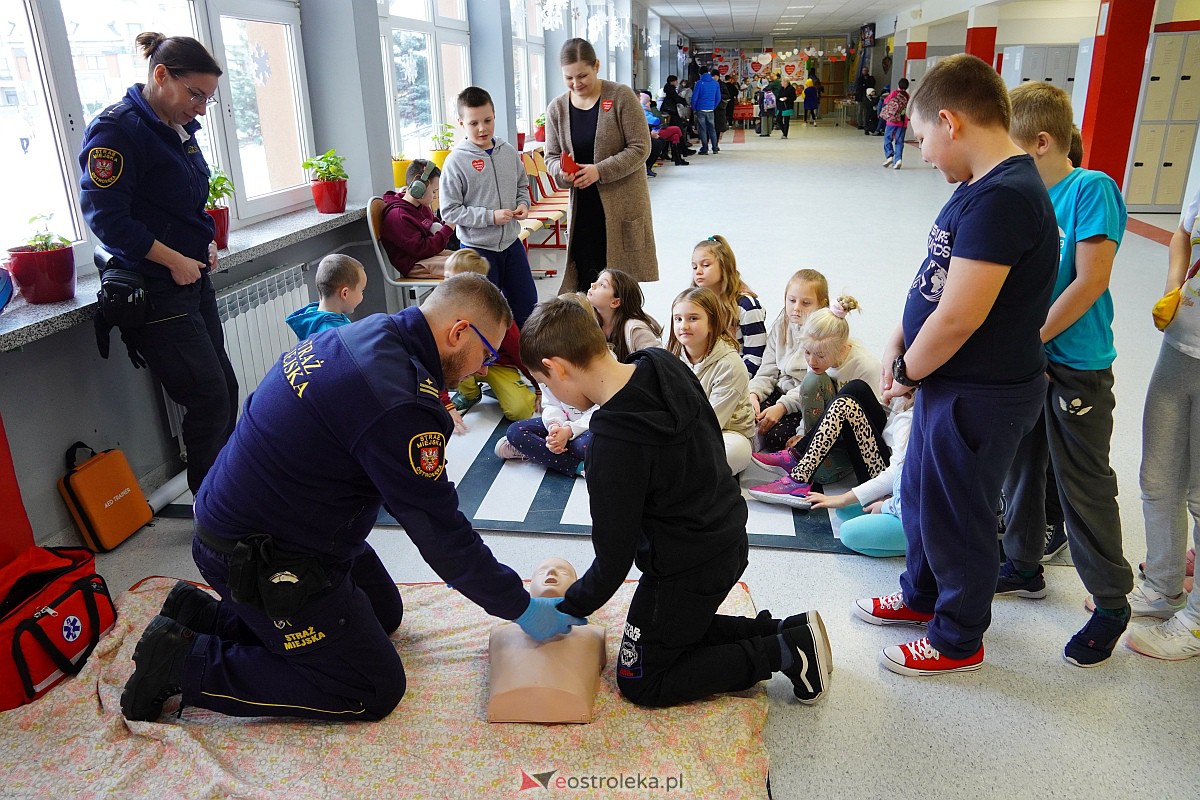 Mały finał WOŚP w SP nr 5 [12.01.2024] - zdjęcie #39 - eOstroleka.pl