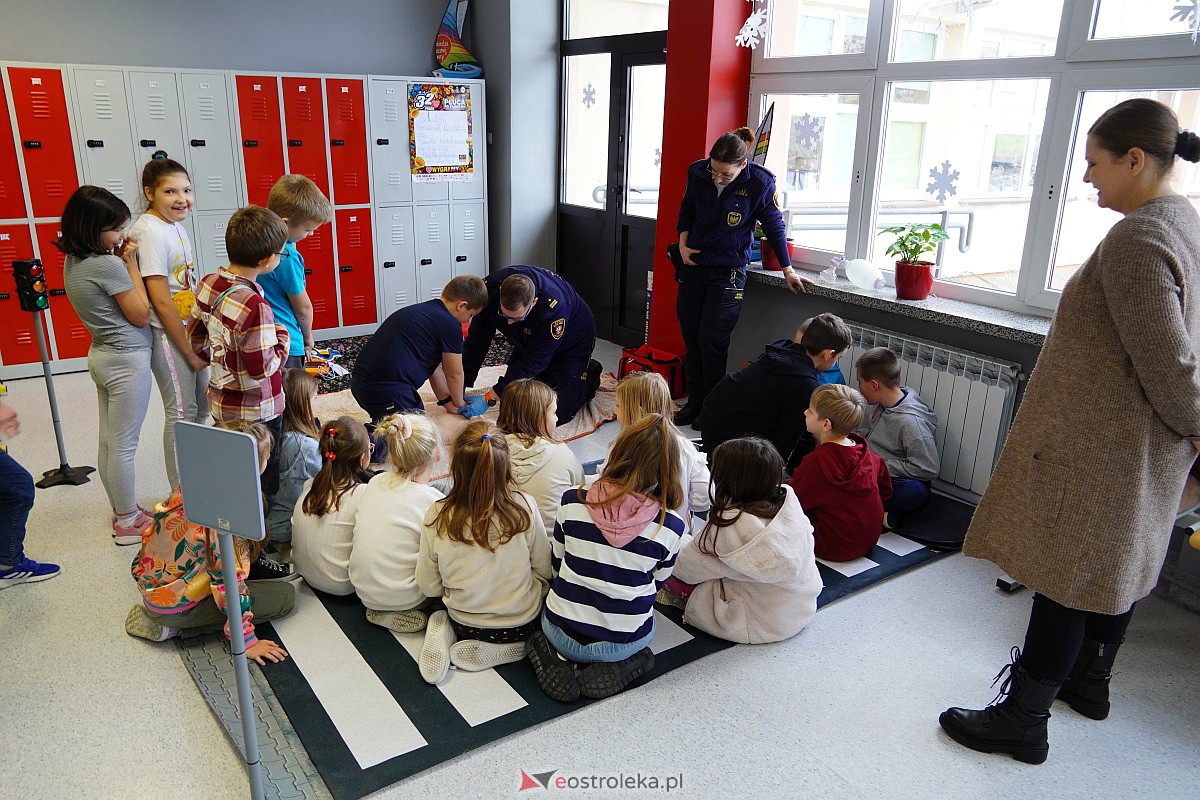 Mały finał WOŚP w SP nr 5 [12.01.2024] - zdjęcie #34 - eOstroleka.pl