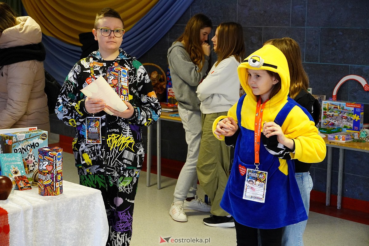 Mały finał WOŚP w SP nr 5 [12.01.2024] - zdjęcie #30 - eOstroleka.pl