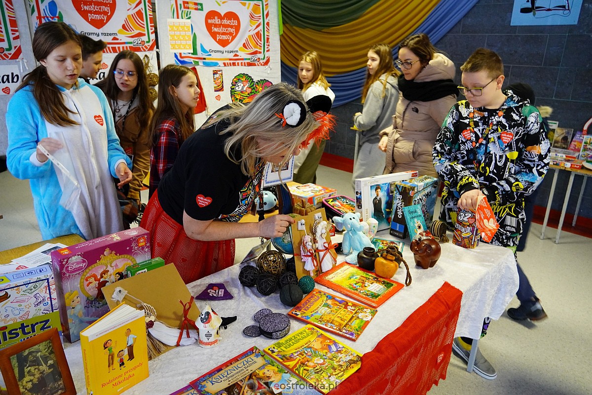 Mały finał WOŚP w SP nr 5 [12.01.2024] - zdjęcie #23 - eOstroleka.pl
