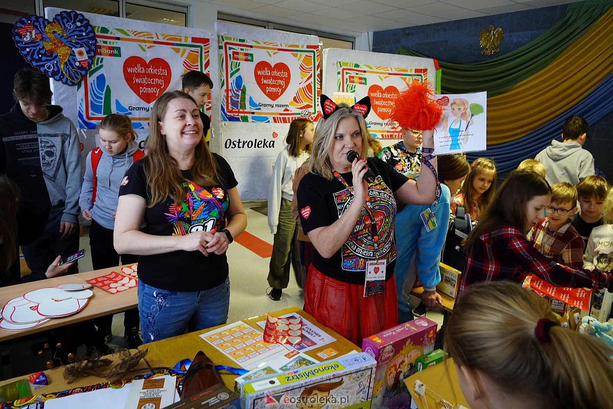 Mały finał WOŚP w SP nr 5 [12.01.2024] - zdjęcie #8 - eOstroleka.pl
