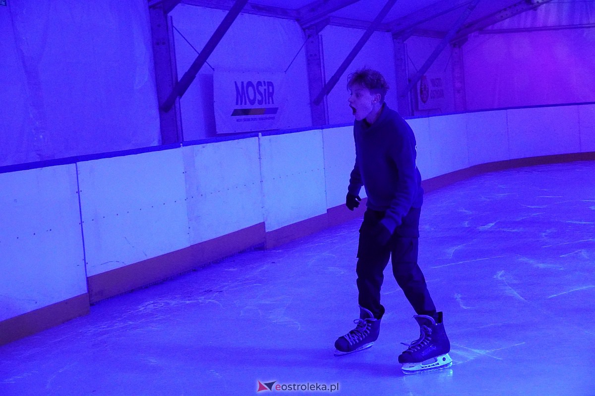 Otwarcie lodowiska w Ostrołęce [12.01.2024] - zdjęcie #46 - eOstroleka.pl