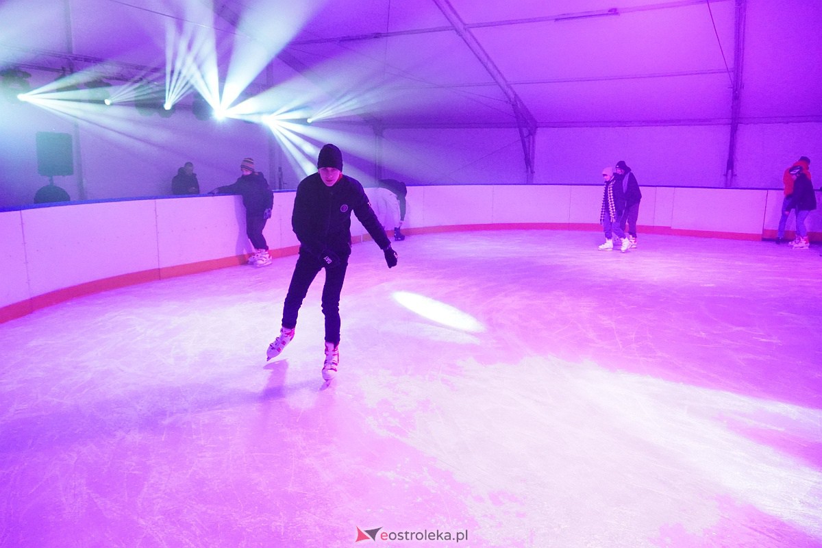 Otwarcie lodowiska w Ostrołęce [12.01.2024] - zdjęcie #20 - eOstroleka.pl