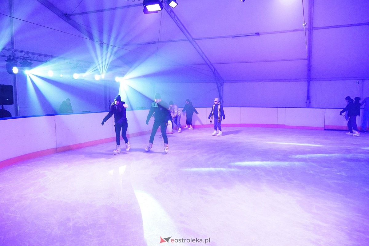 Otwarcie lodowiska w Ostrołęce [12.01.2024] - zdjęcie #1 - eOstroleka.pl