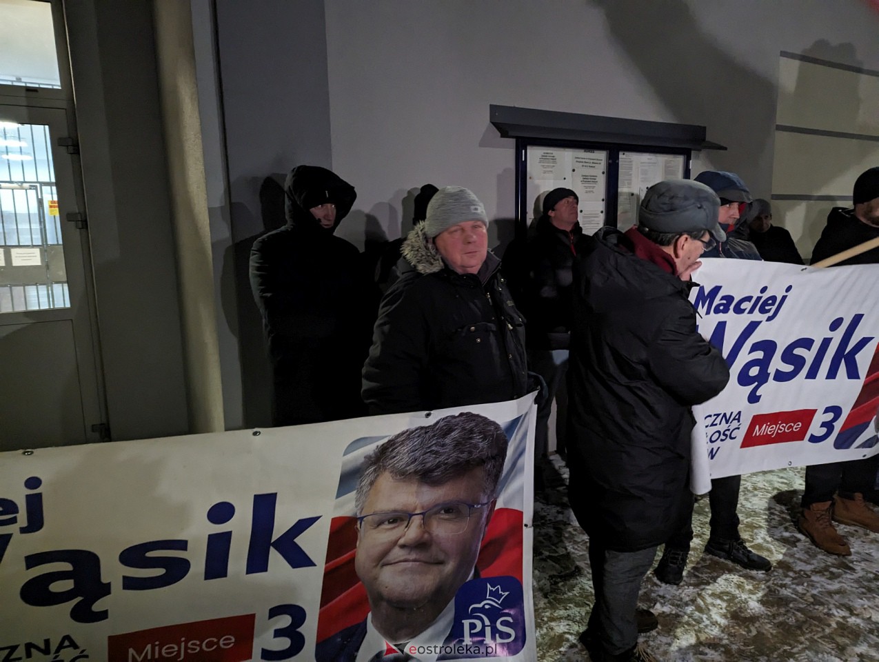 Manifestacja w Przytułach Starych w solidarności z Maciejem Wąsikiem [12.01.2023] - zdjęcie #36 - eOstroleka.pl