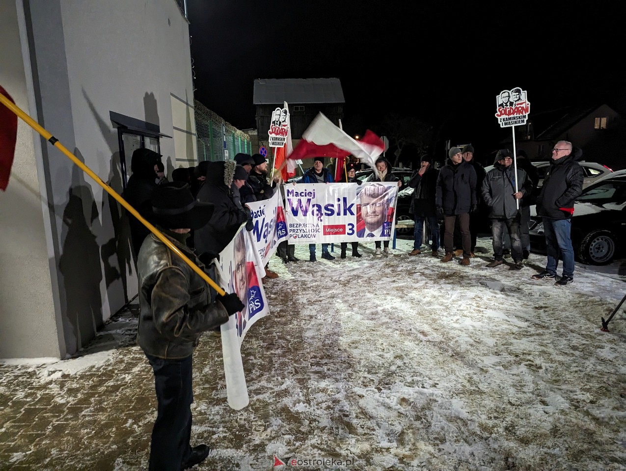 Manifestacja w Przytułach Starych w solidarności z Maciejem Wąsikiem [12.01.2023] - zdjęcie #24 - eOstroleka.pl