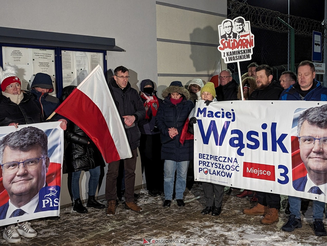 Manifestacja w Przytułach Starych w solidarności z Maciejem Wąsikiem [12.01.2023] - zdjęcie #20 - eOstroleka.pl