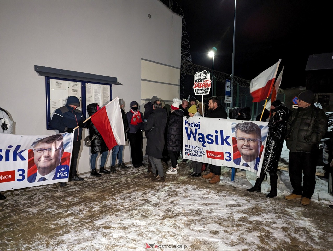 Manifestacja w Przytułach Starych w solidarności z Maciejem Wąsikiem [12.01.2023] - zdjęcie #32 - eOstroleka.pl