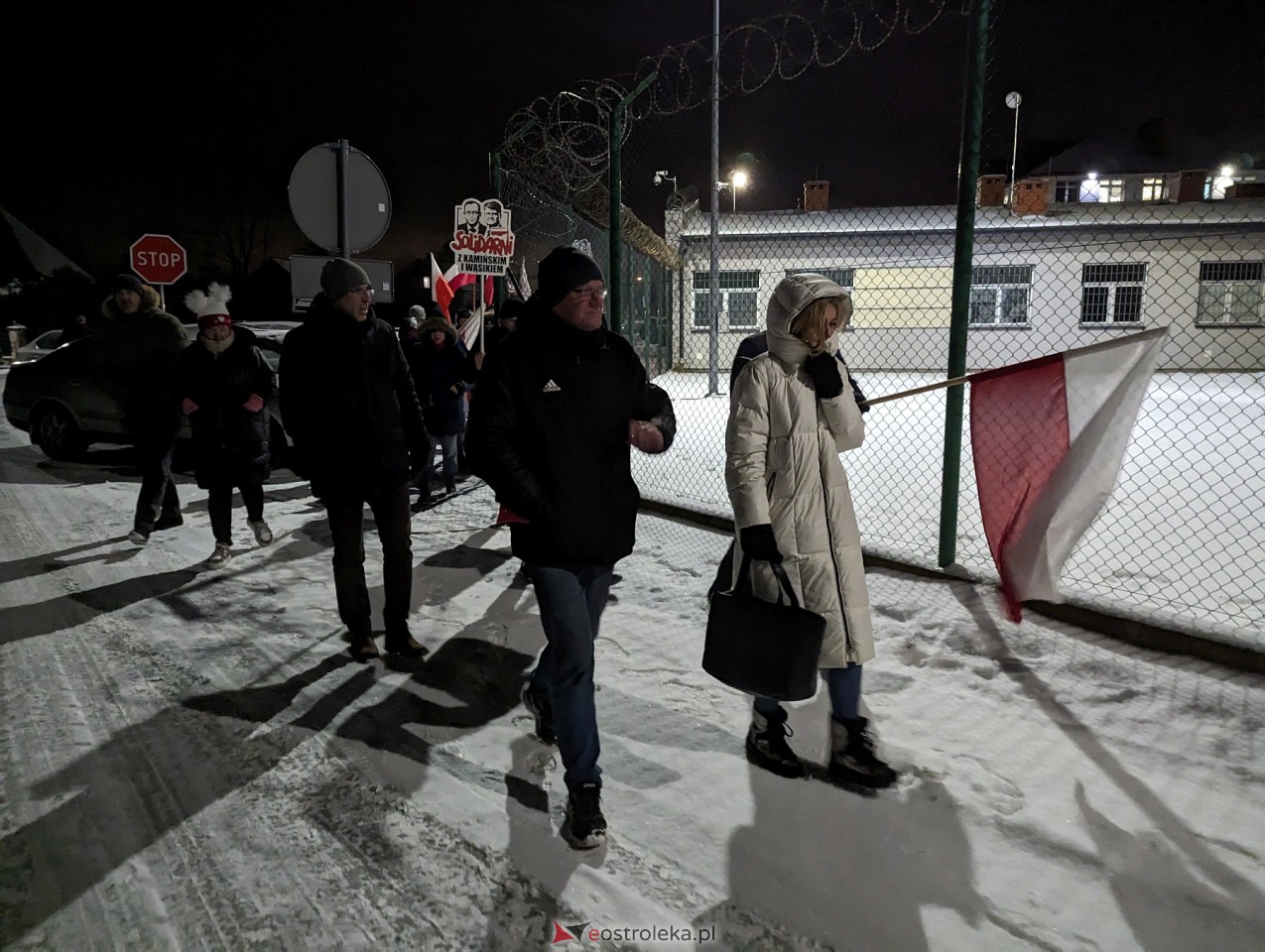 Manifestacja w Przytułach Starych w solidarności z Maciejem Wąsikiem [12.01.2023] - zdjęcie #12 - eOstroleka.pl
