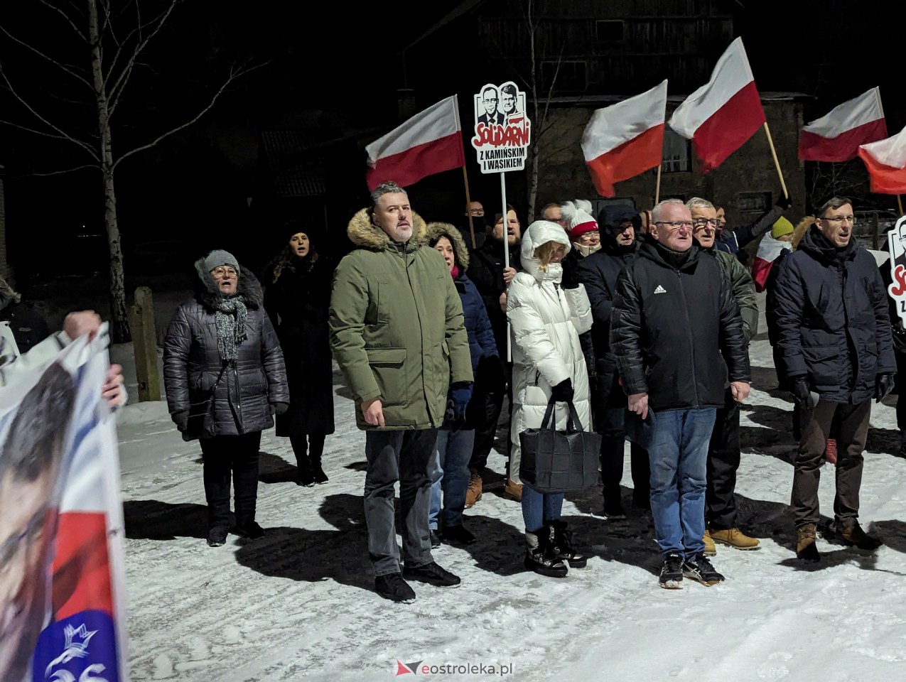 Manifestacja w Przytułach Starych w solidarności z Maciejem Wąsikiem [12.01.2023] - zdjęcie #38 - eOstroleka.pl