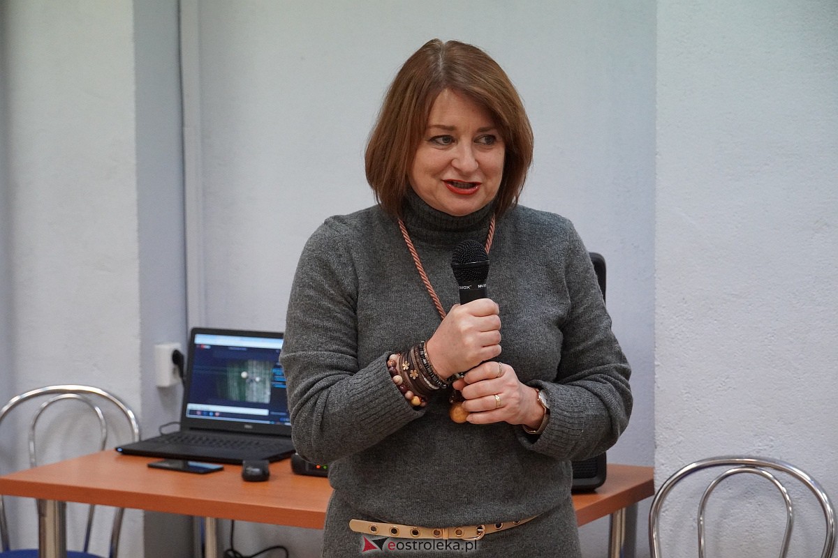 Zabawa choinkowa Osiedla Dzieci Polskich [13.01.2023] - zdjęcie #40 - eOstroleka.pl