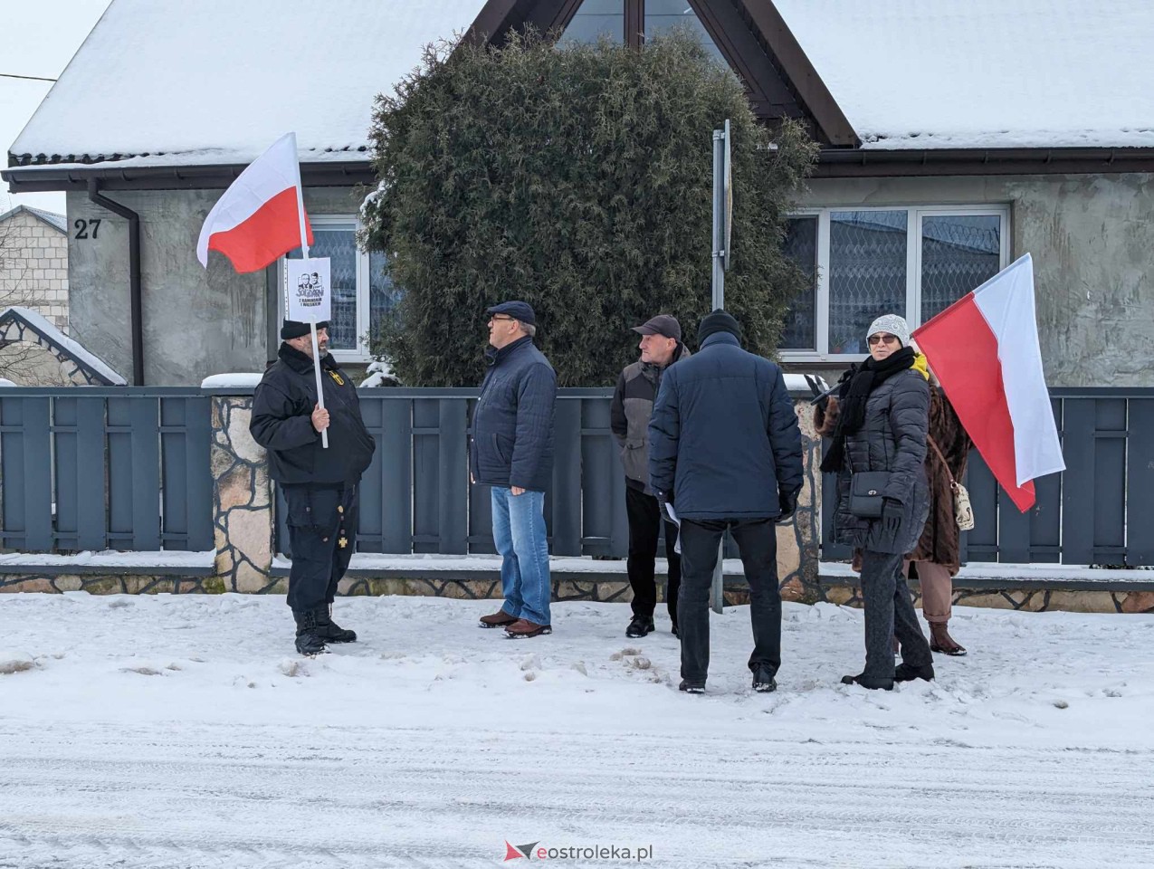 Manifestacje dla M. Wąsika przed ZK Przytuły Stare [13.01.2023] - zdjęcie #99 - eOstroleka.pl