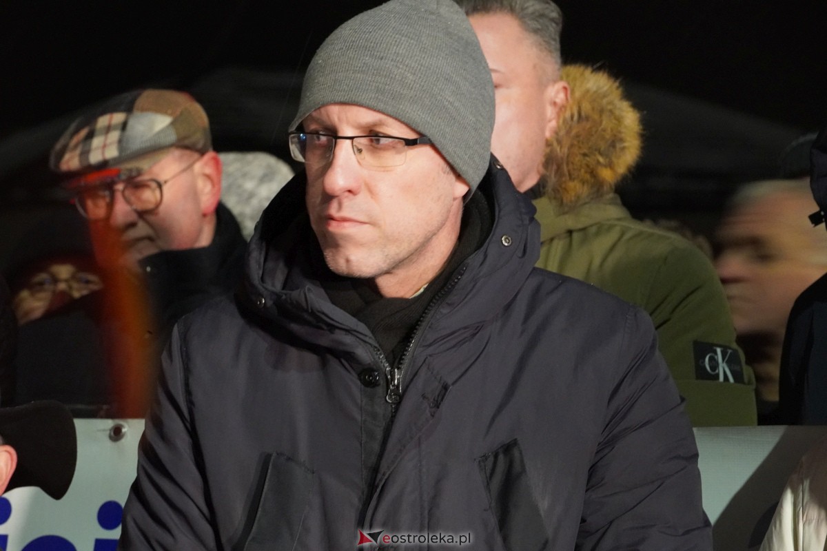 Manifestacje dla M. Wąsika przed ZK Przytuły Stare [13.01.2023] - zdjęcie #30 - eOstroleka.pl