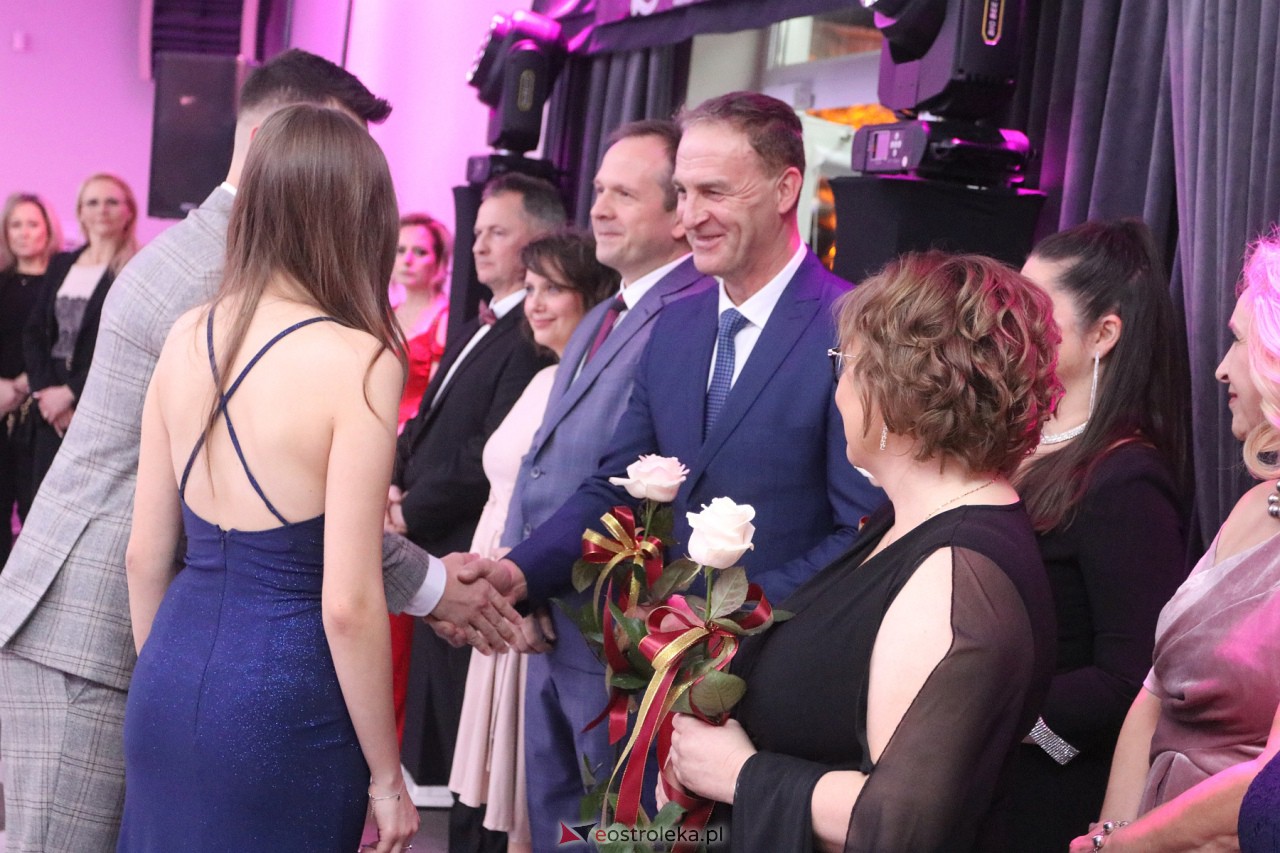 Studniówka 2024 I LO w Ostrołęce [13.01.2024] - zdjęcie #254 - eOstroleka.pl