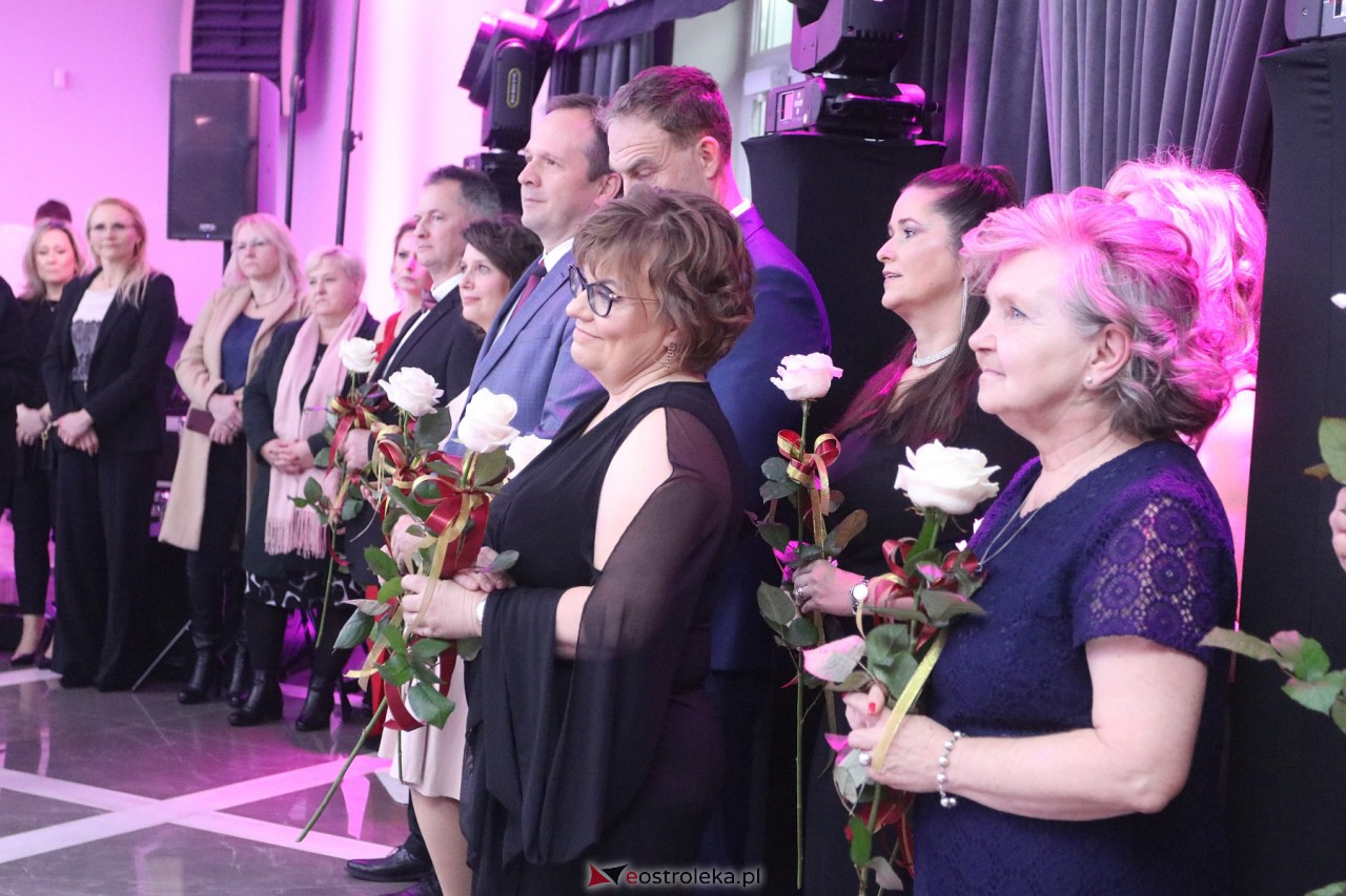 Studniówka 2024 I LO w Ostrołęce [13.01.2024] - zdjęcie #247 - eOstroleka.pl