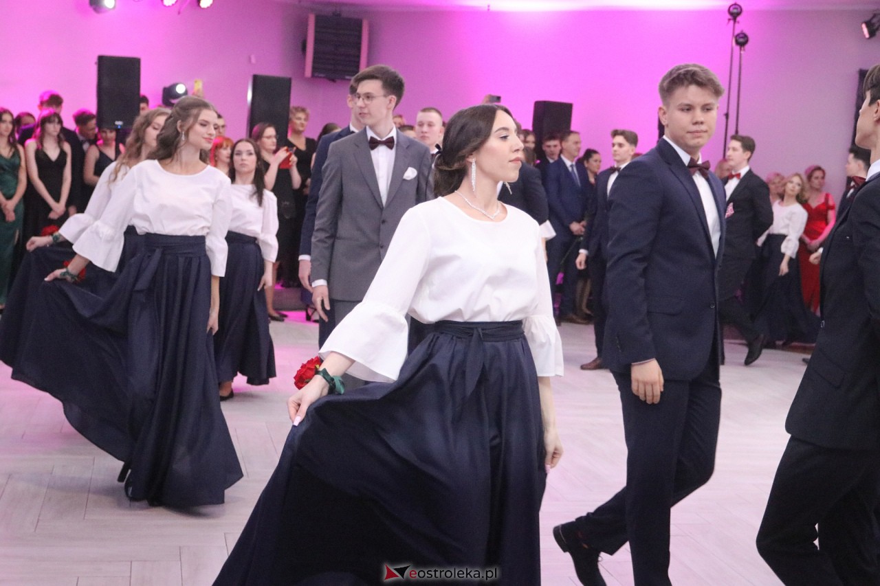 Studniówka 2024 I LO w Ostrołęce [13.01.2024] - zdjęcie #238 - eOstroleka.pl