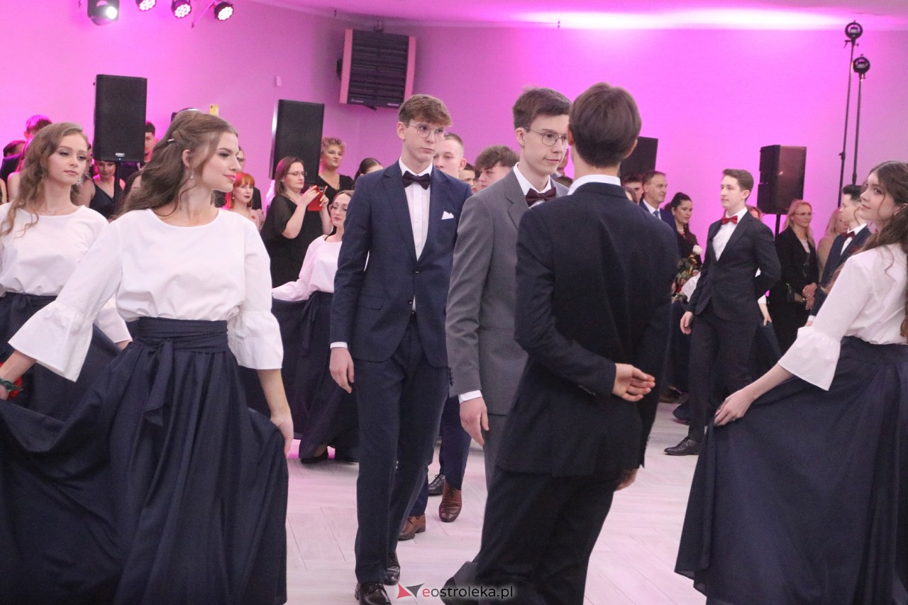 Studniówka 2024 I LO w Ostrołęce [13.01.2024] - zdjęcie #235 - eOstroleka.pl