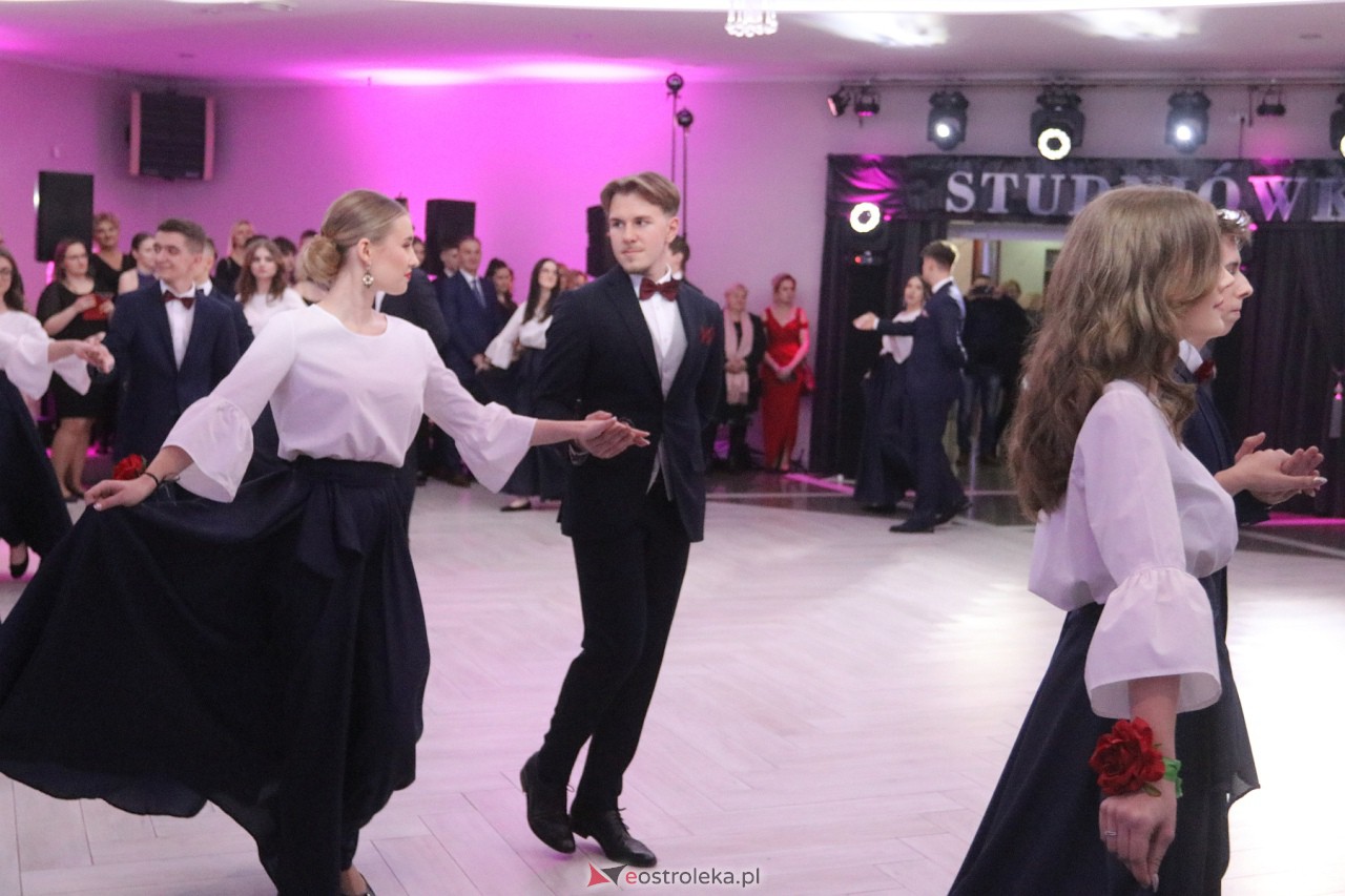 Studniówka 2024 I LO w Ostrołęce [13.01.2024] - zdjęcie #231 - eOstroleka.pl
