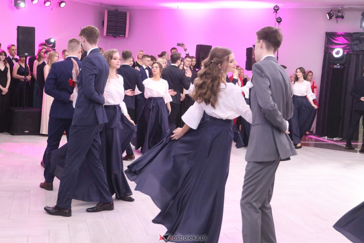 Studniówka 2024 I LO w Ostrołęce [13.01.2024] - zdjęcie #228 - eOstroleka.pl